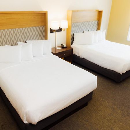 Holiday Inn & Suites - Hopkinsville - Convention Ctr By Ihg Exterior foto